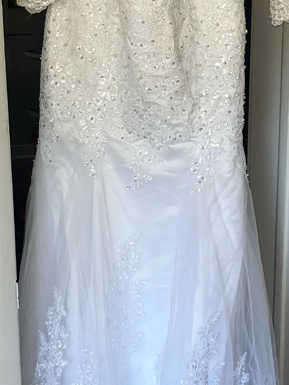 Breathtaking White Beaded Lace Wedding Dress - Beautiful - Picture 13 of 13